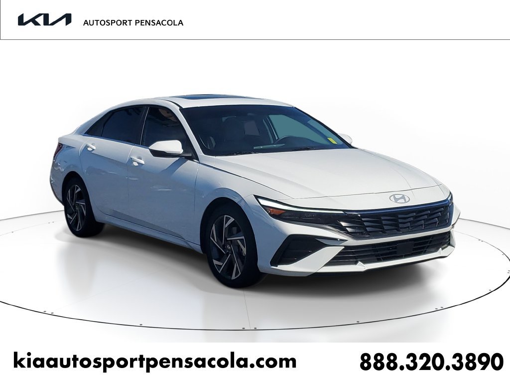 Used 2026 Hyundai Elantra Limited FWD image 1