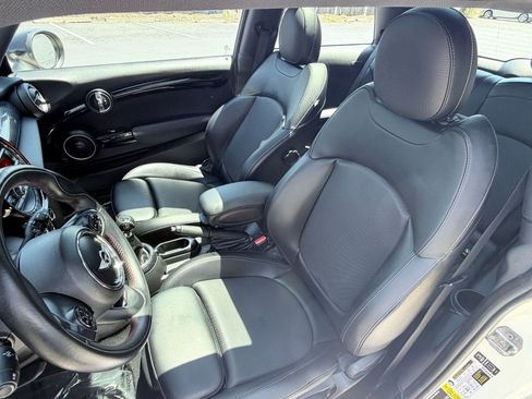 Used 2015 MINI Cooper S FWD image 8