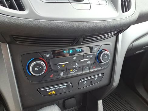 Certified 2018 Ford Escape SE w/ SE Sync 3 Package image 20