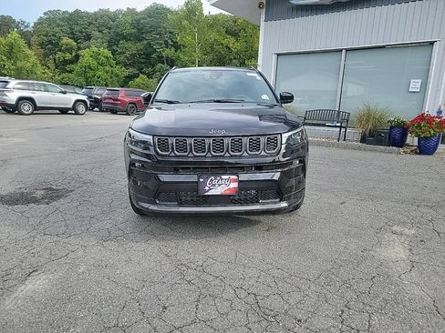 New 2025 Jeep Compass Limited w/ High Altitude Package image 2