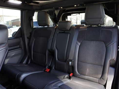 Used 2025 Ford Bronco Raptor image 9