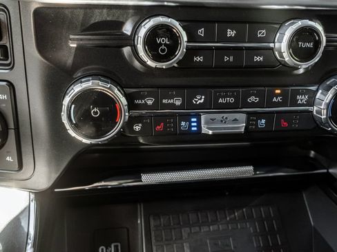 Used 2022 Ford F150 Lariat w/ Equipment Group 502A High AWD/4WD image 9