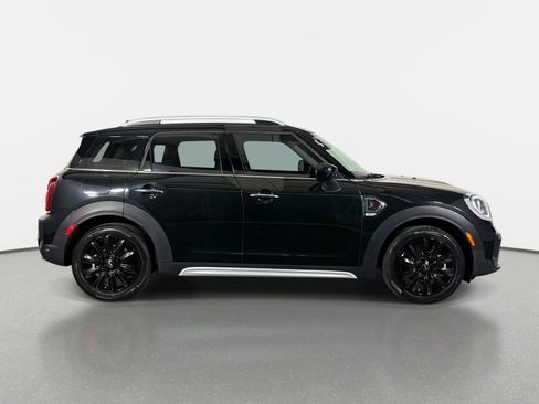 Used 2024 MINI Cooper Countryman S FWD image 2
