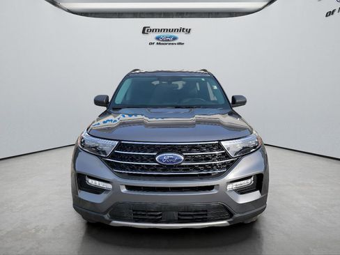 Used 2022 Ford Explorer XLT w/ Equipment Group 202A image 2