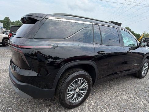 New 2026 Chevrolet Traverse LT FWD image 8