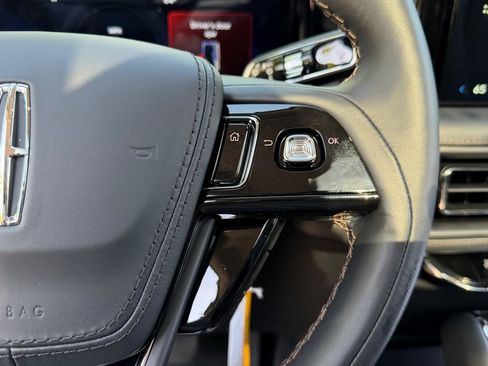 New 2026 Lincoln Aviator Reserve AWD/4WD image 16