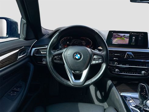 Used 2020 BMW 530i image 25