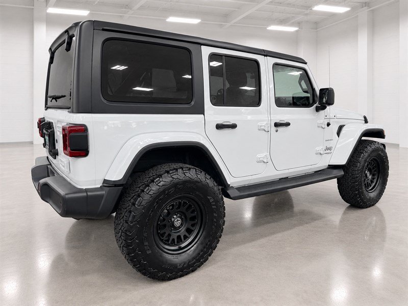 Used 2021 Jeep Wrangler Unlimited Sahara w/ Dual Top Group AWD/4WD image 7