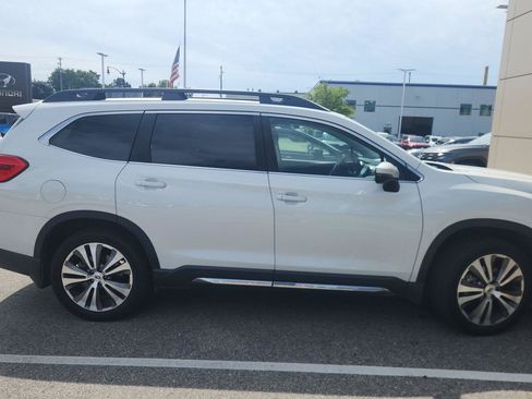 Used 2022 Subaru Ascent Limited AWD/4WD image 3