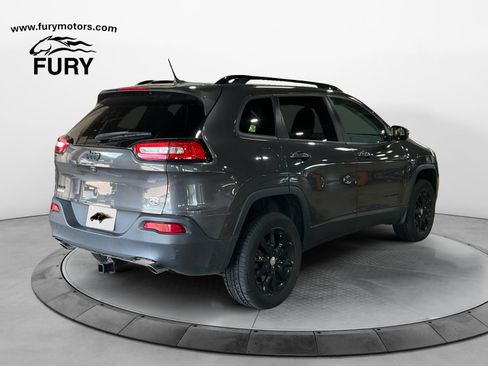 Used 2014 Jeep Cherokee Latitude w/ Cold Weather Group AWD/4WD image 3