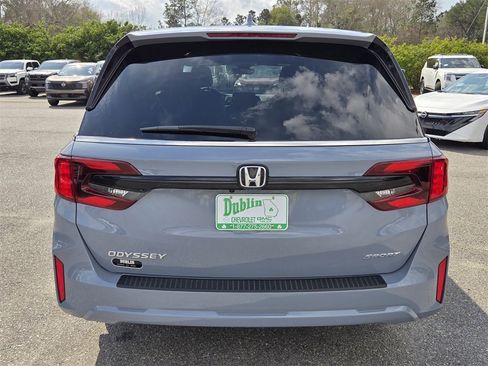 Used 2025 Honda Odyssey Sport-L image 12