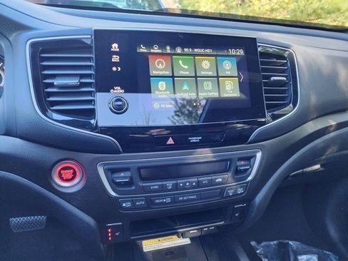 Used 2023 Honda Passport TrailSport image 9