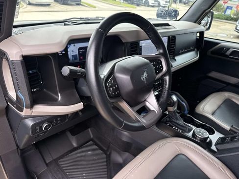 Used 2023 Ford Bronco Wildtrak AWD/4WD image 21