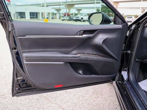 Used 2024 Toyota Camry SE FWD image 27