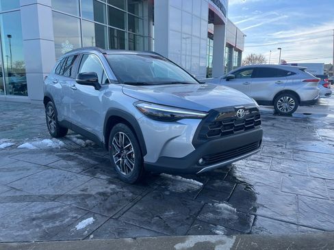 New 2026 Toyota Corolla Cross XLE image 7