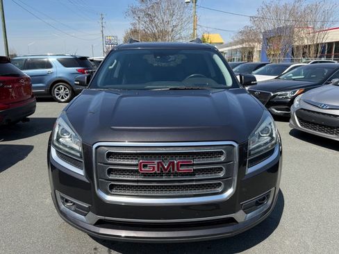 Used 2017 GMC Acadia Limited SLT image 2