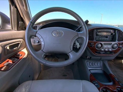 Used 2006 Toyota Sequoia Limited RWD image 5