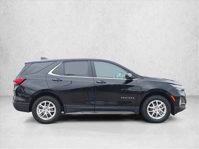 Used 2024 Chevrolet Equinox LT AWD/4WD image 4