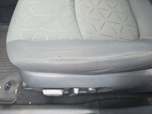 Certified 2020 Toyota RAV4 XLE w/ Convenience Package AWD/4WD image 15