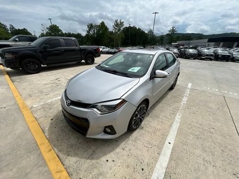 Used 2014 Toyota Corolla S FWD image 35