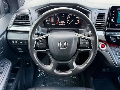 Used 2025 Honda Odyssey Sport-L image 16