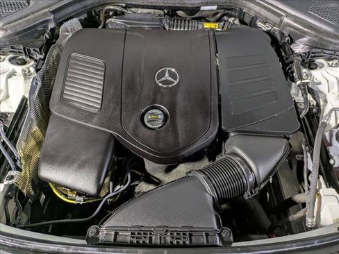 Certified 2025 Mercedes-Benz GLC 300 4MATIC image 22