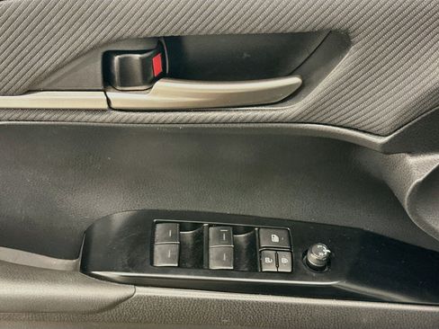 Used 2025 Toyota Camry SE FWD image 15