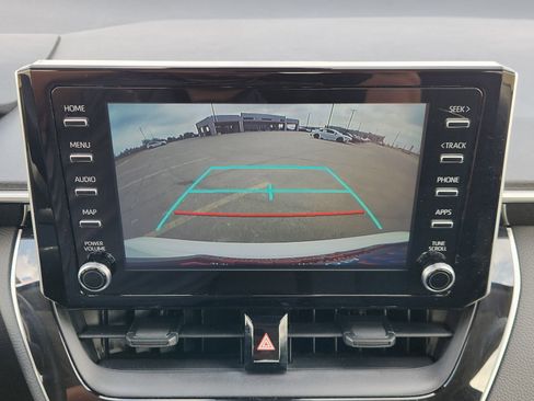 Used 2020 Toyota Corolla LE image 21