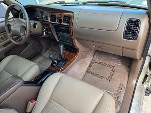 Used 1999 Toyota 4Runner Limited image 2