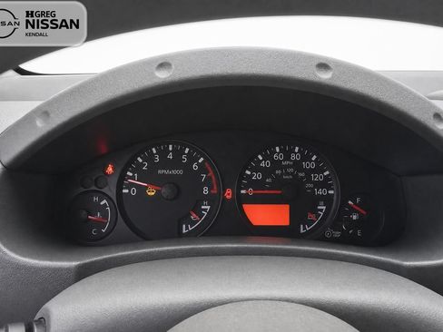 Used 2007 Nissan Frontier SE w/ SE Value Truck Pkg RWD image 9