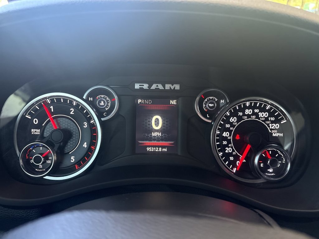 Used 2022 RAM 3500 Big Horn AWD/4WD image 11