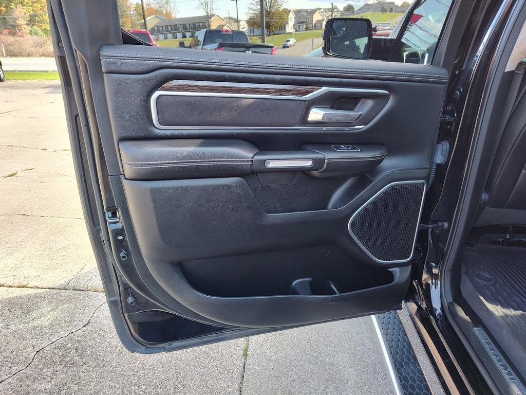 Used 2020 RAM 1500 Laramie AWD/4WD image 14