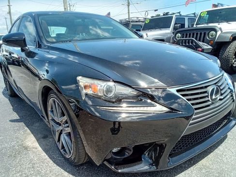 Used 2015 Lexus IS 250 image 4