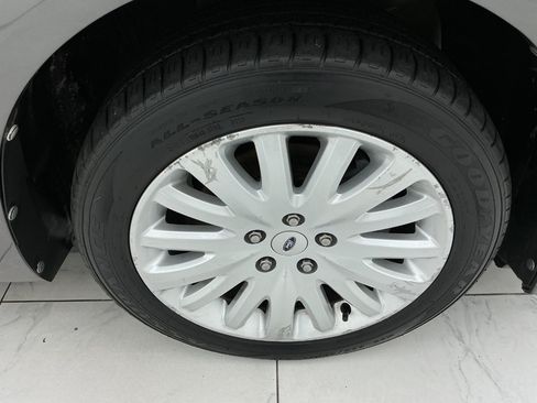 Used 2010 Ford Fusion Hybrid FWD image 47