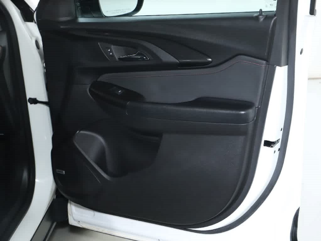 Used 2023 Chevrolet TrailBlazer RS w/ Sun and Liftgate Package AWD/4WD image 33