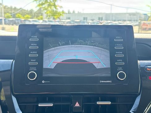 Used 2023 Toyota Camry SE image 25