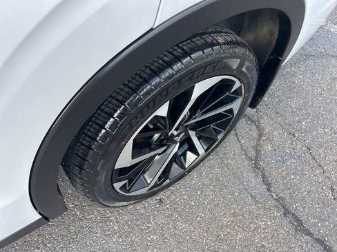 Used 2023 Mitsubishi Outlander SE AWD/4WD image 18