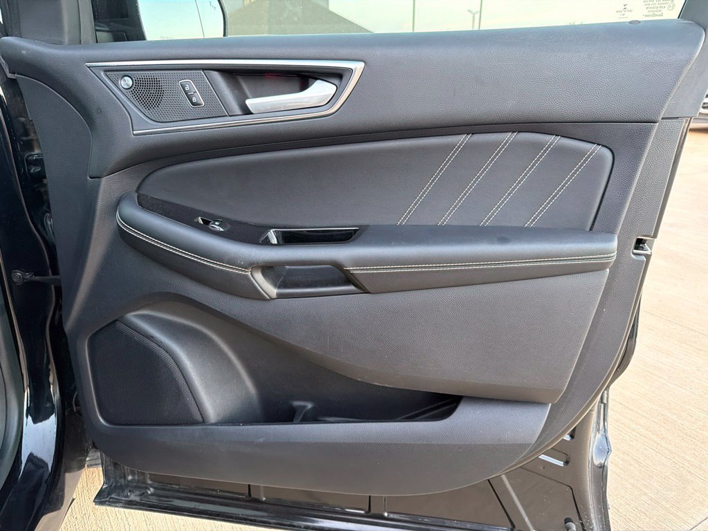 Used 2020 Ford Edge ST w/ Equipment Group 401A AWD/4WD image 16