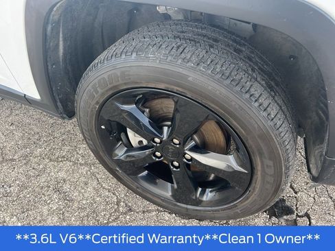 Used 2024 Jeep Grand Cherokee L Altitude image 31