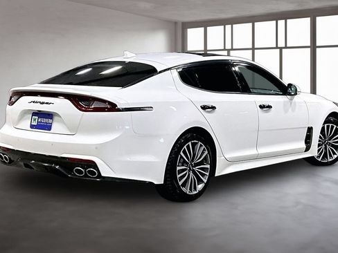 Used 2018 Kia Stinger Premium AWD/4WD image 6
