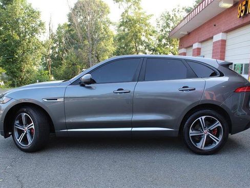 Used 2018 Jaguar F-PACE S AWD/4WD image 2