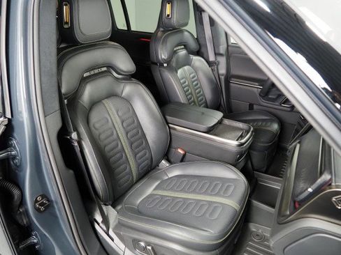 Used 2024 Rivian R1S AWD Adventure image 2