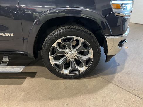 Used 2019 RAM 1500 Limited image 40