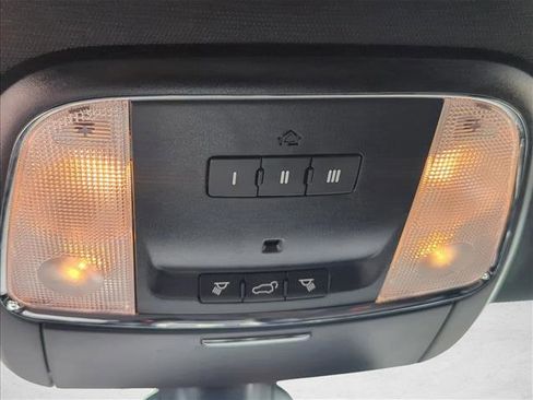 Used 2020 Jeep Grand Cherokee Altitude RWD image 24