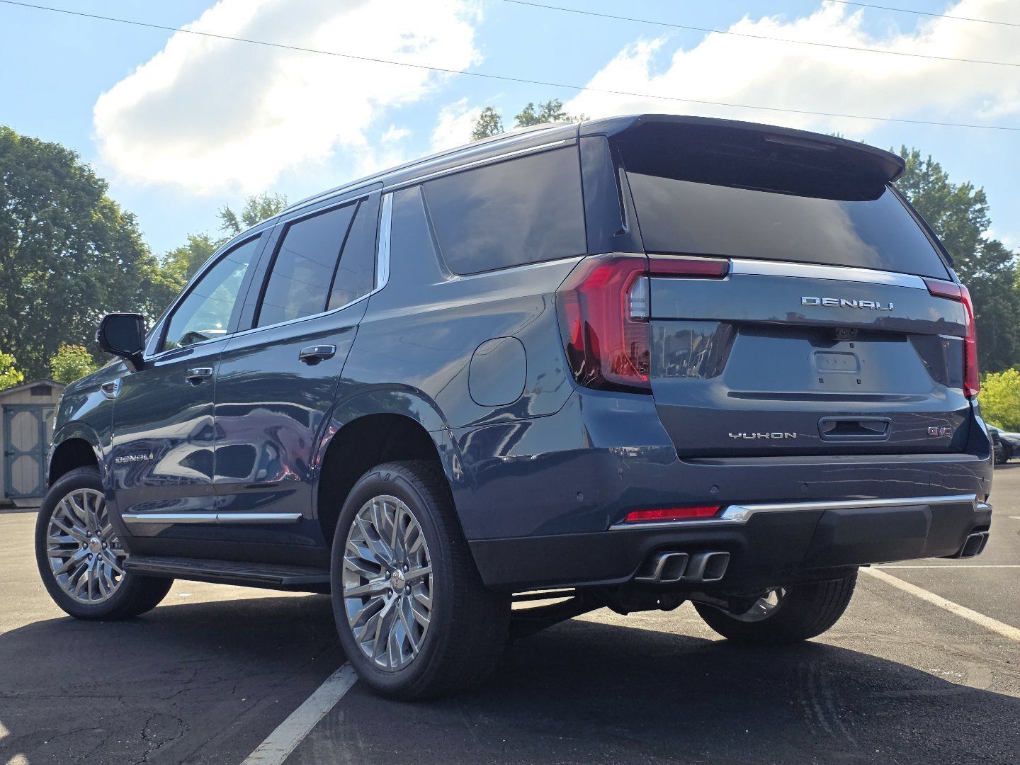 New 2026 GMC Yukon Denali w/ Advanced Technology Package AWD/4WD image 18
