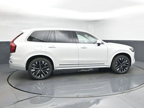 New 2026 Volvo XC90 B6 Ultra w/ Protection Package image 8