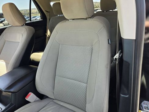 Used 2020 Ford Explorer 2WD image 14