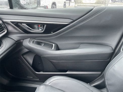 Certified 2022 Subaru Outback Limited image 22