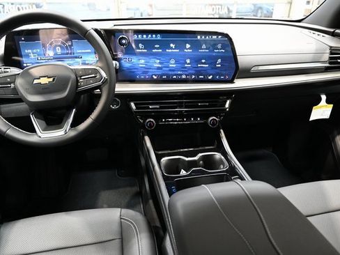 New 2026 Chevrolet Traverse LT w/ Driver Confidence Package image 13