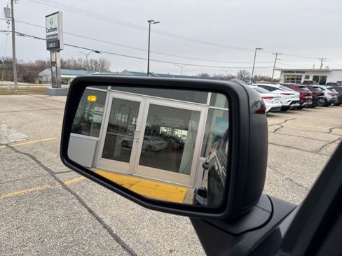 Used 2025 GMC Sierra 1500 Elevation w/ Elevation Premium Package image 29